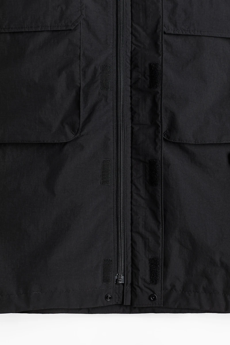 Loose Fit Water-Repellent Windbreaker