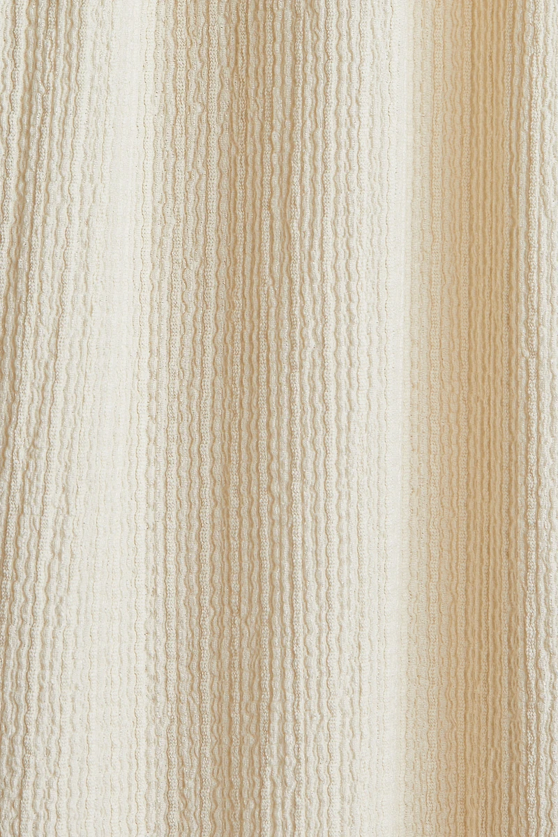 Robe avec détails à nouer