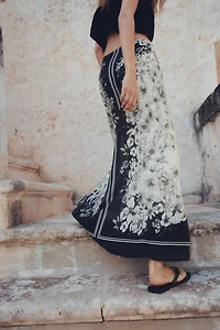 Voluminous Maxi Skirt
