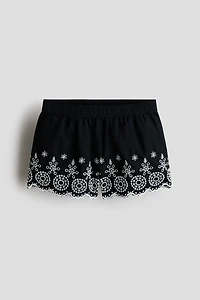 Short brodé en popeline de coton