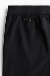 Mid-Length Sports Shorts with DryMove™