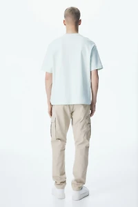 Pantalon cargo près du corps