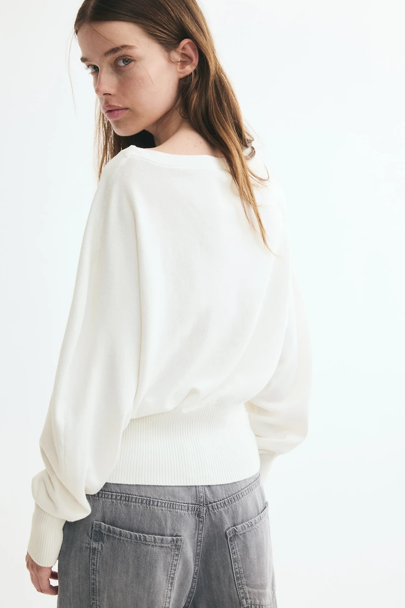 Batwing-Sleeved Fine-Knit Sweater