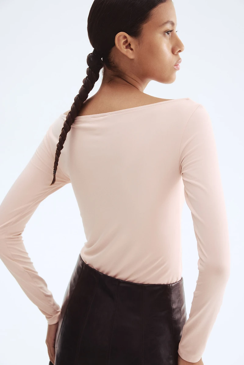 Boat-Neck Top
