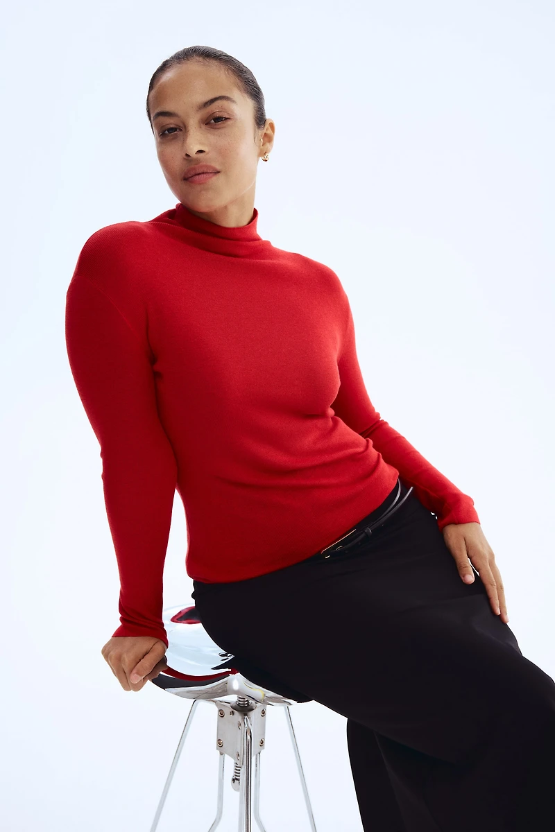 Fine-Knit Mock Turtleneck Top