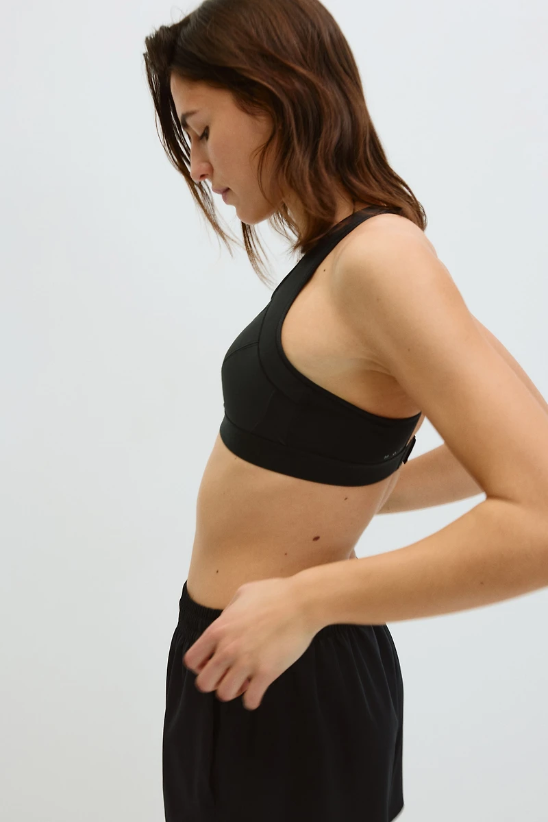 High Support Sports Bra with DryMove™