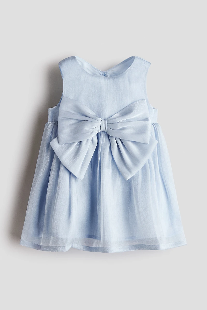 Robe en organza avec boucle