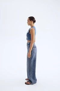Curvy Fit Feather Soft Wide Ultra High Jeans