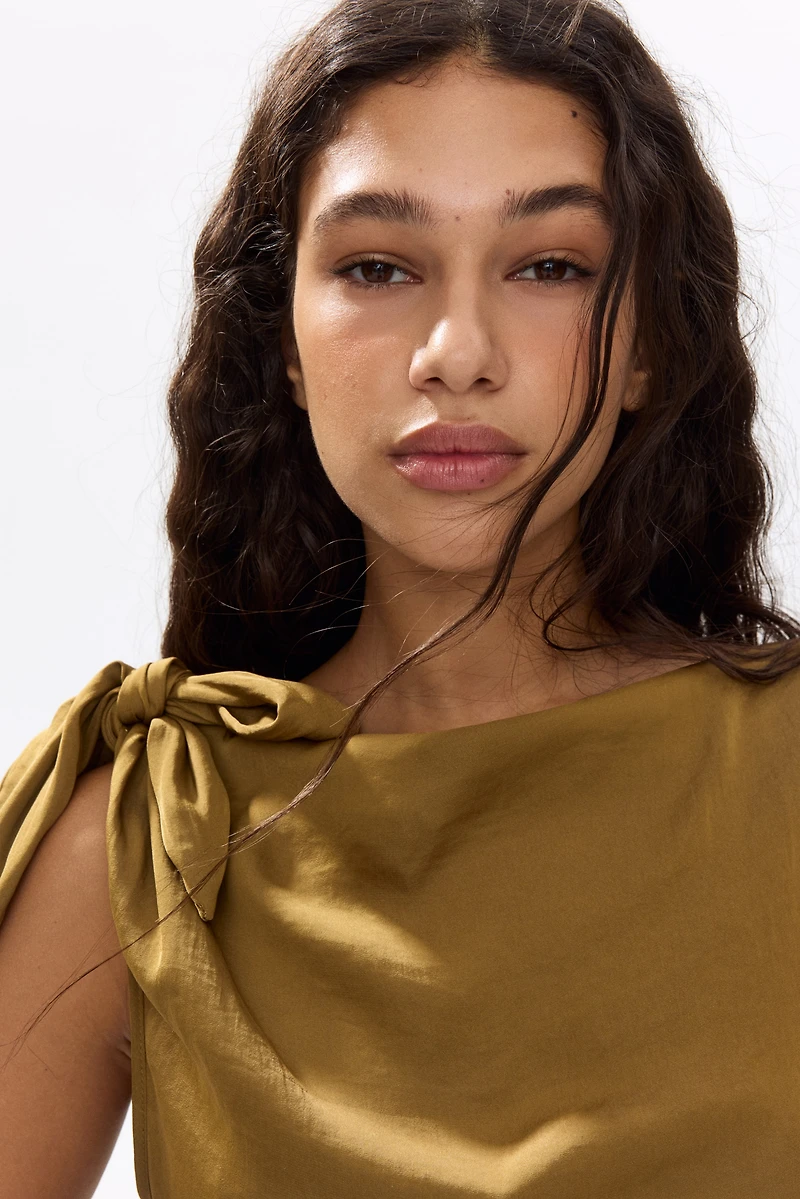 Asymmetric Tie-Detail Top