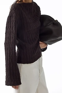 Haut à encolure bateau