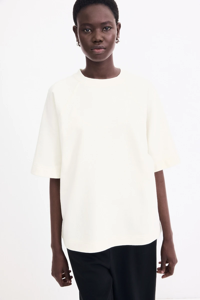 Short-Sleeved Sweatshirt