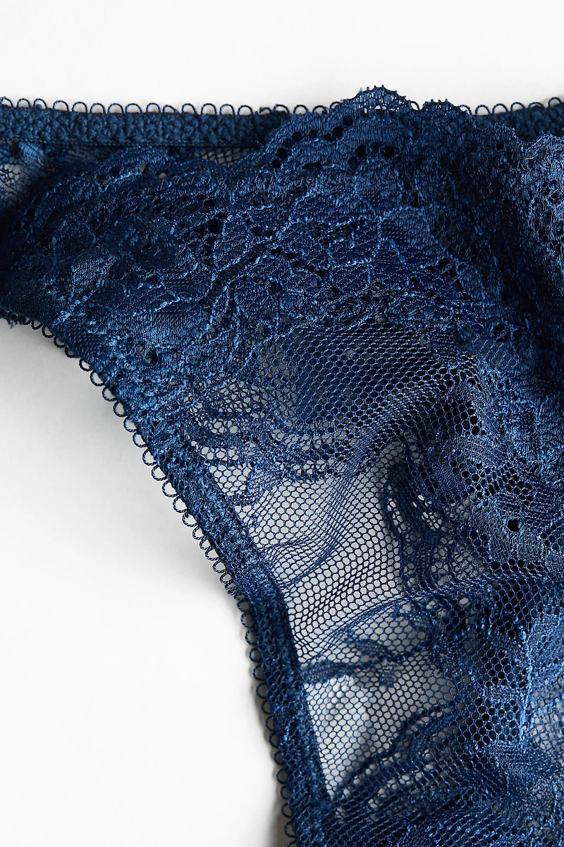 Lot de 2 culottes Tanga en dentelle