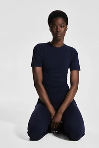 Sports Crop Top with DryMove™