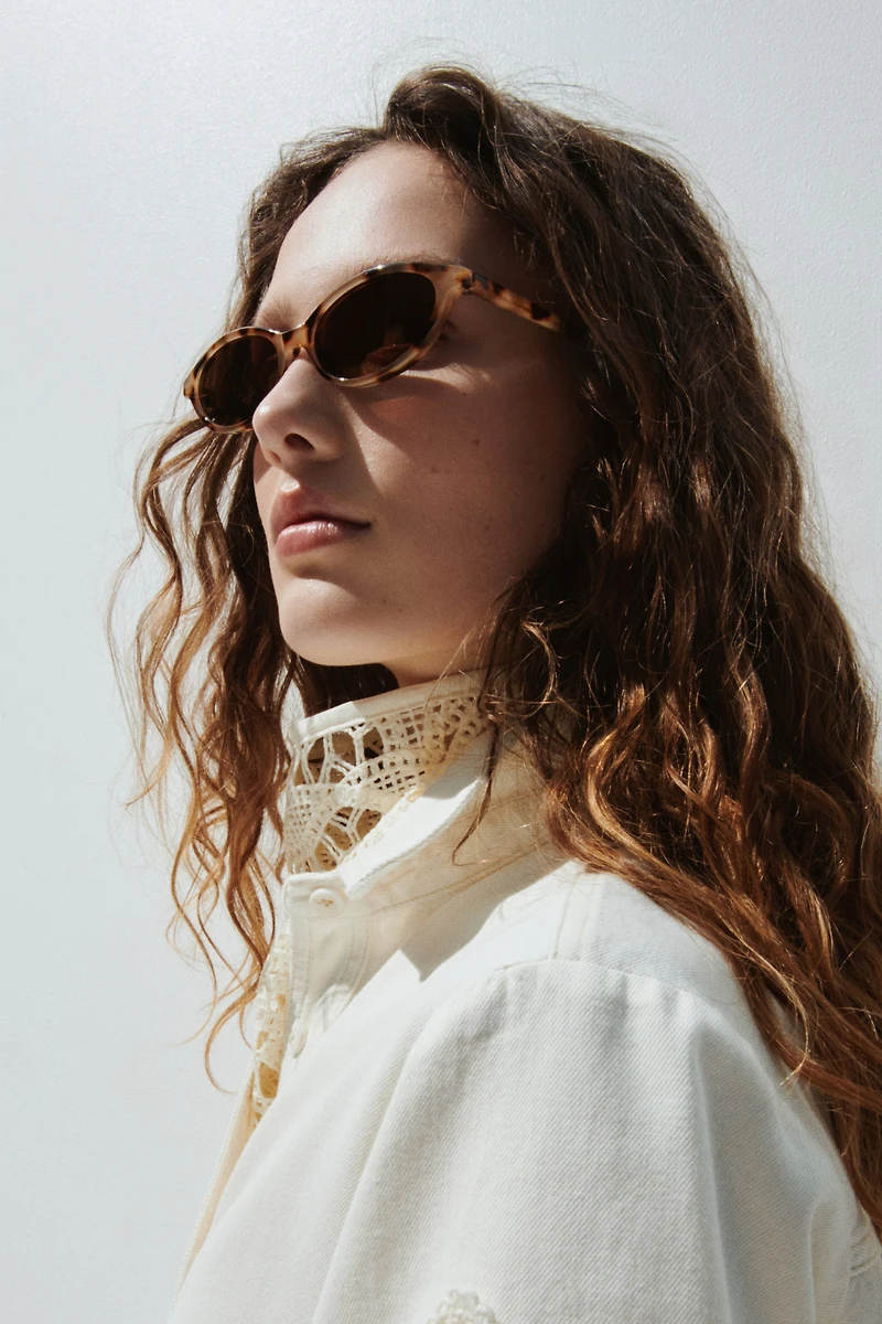 Lunettes de soleil ovales