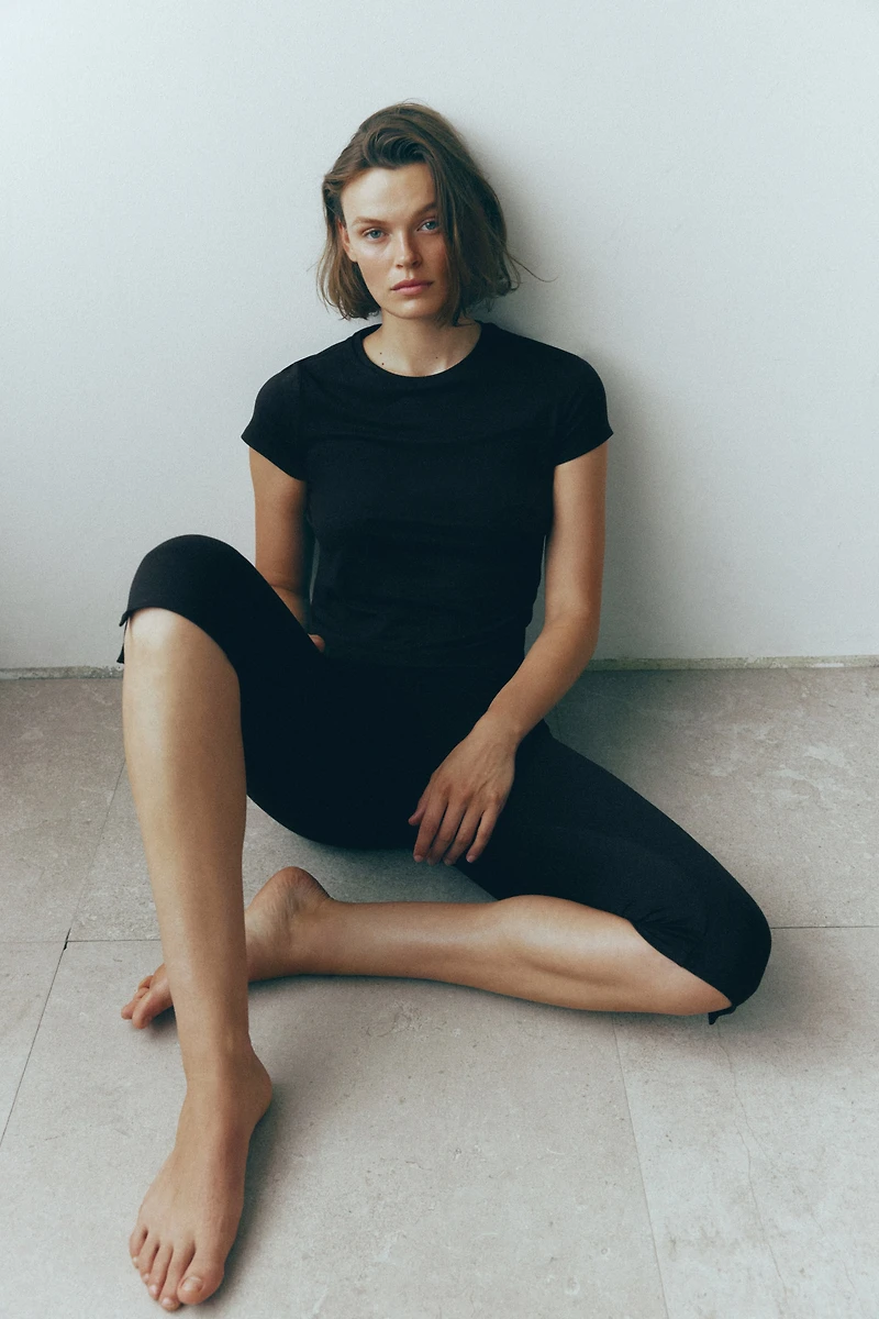 Jersey Capri Pants