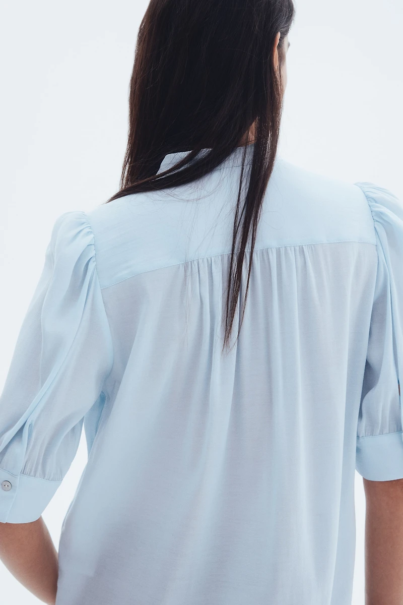 Puff-sleeved blouse