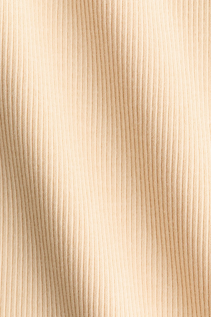 Ribbed Scoop-Neck T-Shirt
