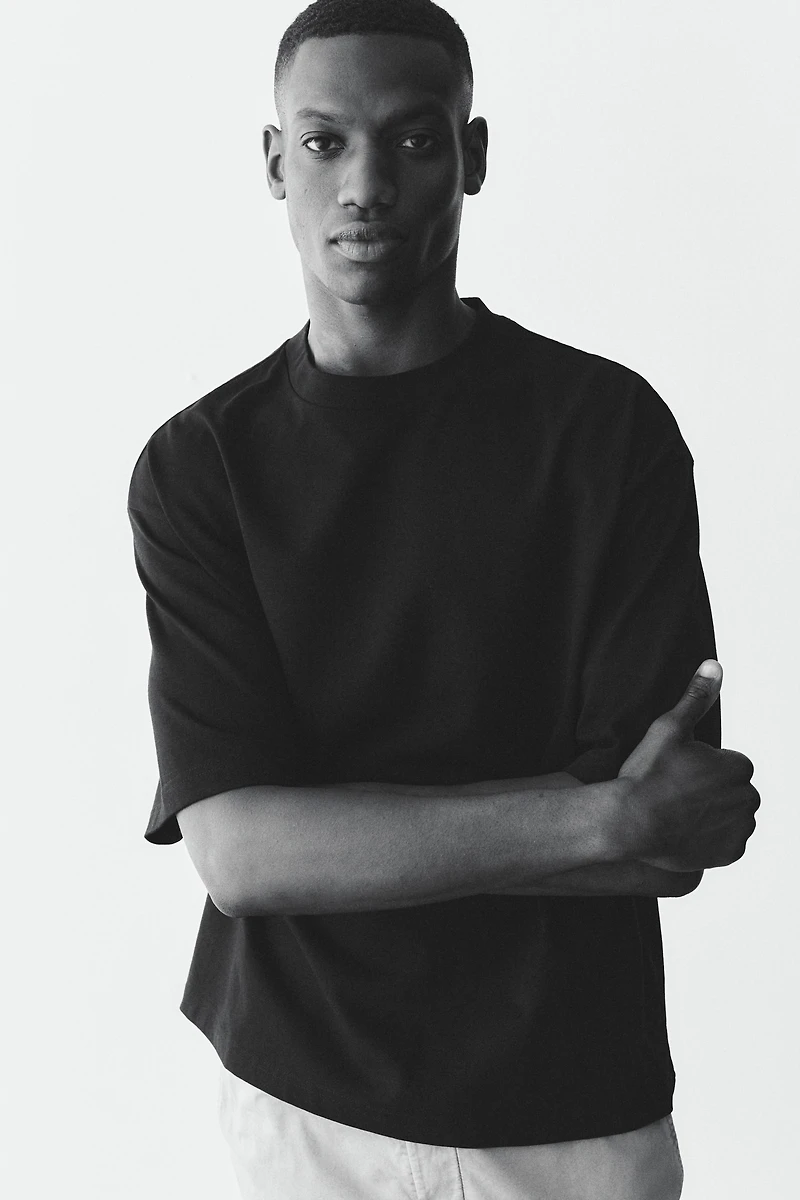 Oversized-Fit T-Shirt