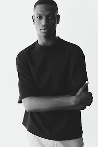 Oversized-Fit T-Shirt