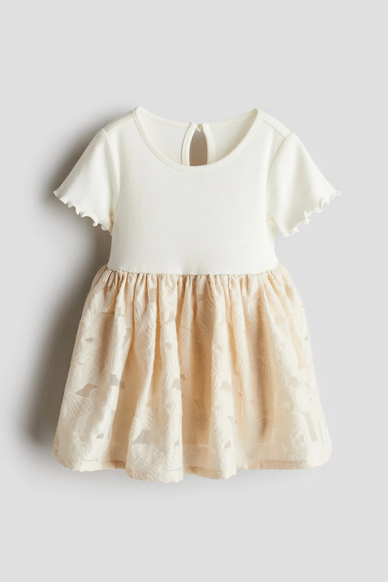 Short-Sleeved Dress