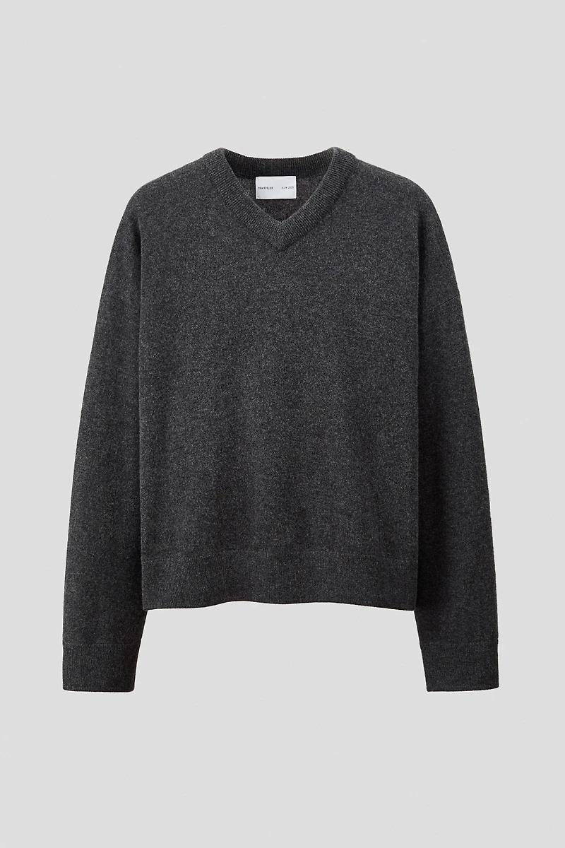 Loose-Fit Cashmere Sweater