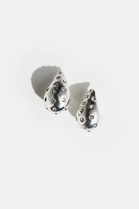 Boucles d'oreilles bombées avec pierres du Rhin