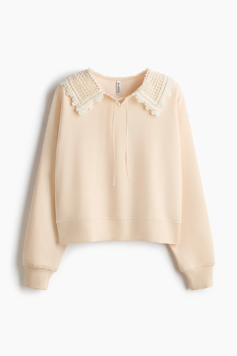 Sweatshirt with Collar