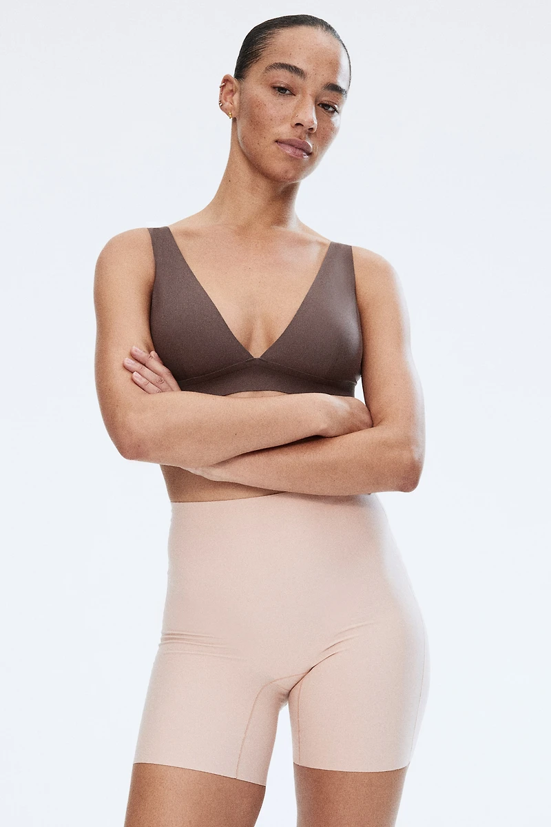 Culotte légèrement gainante