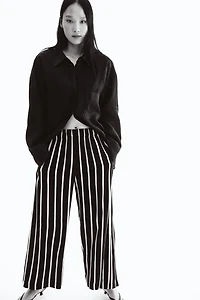 Crop Pull-on Pants