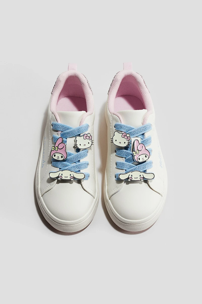 Sneakers with Appliqués