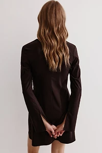 Robe à encolure carrée