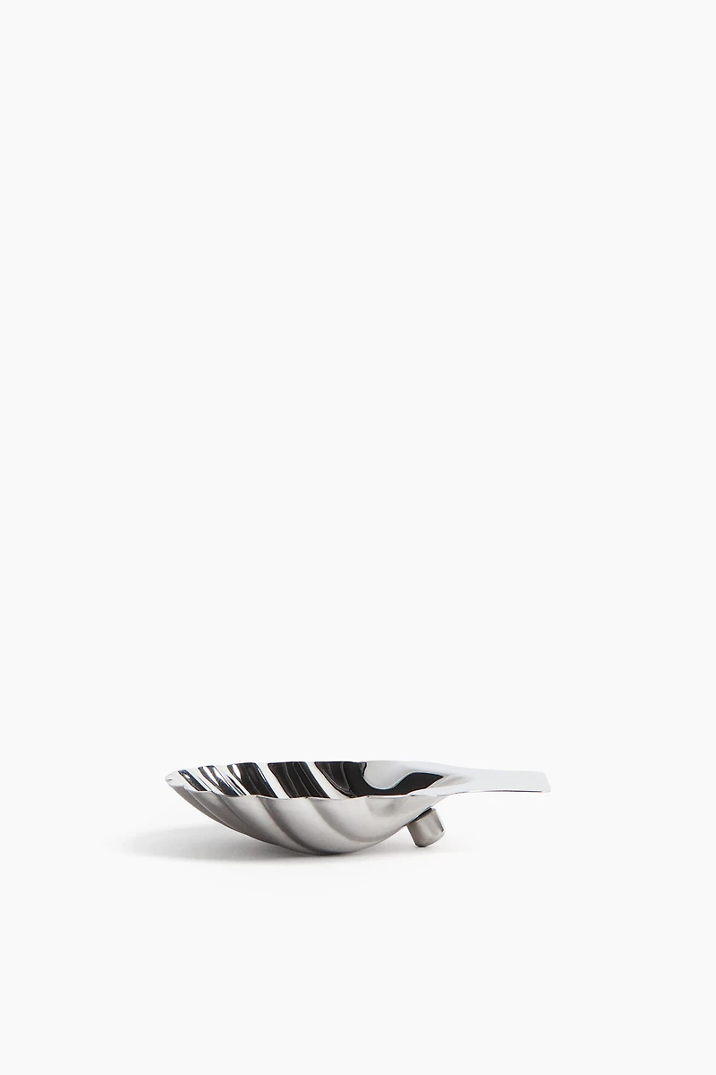 Small Seashell-Shaped Serving Bowl