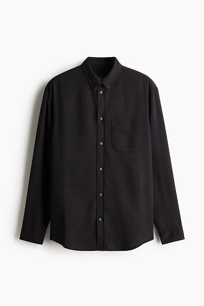 Loose-Fit Button-Down Shirt