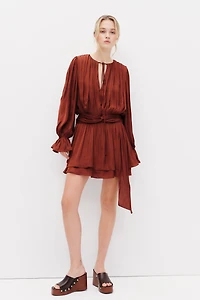 Robe drapée avec détail noué