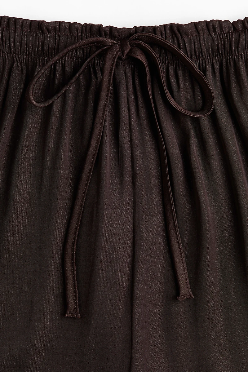 Wide-Leg Drawstring Pants