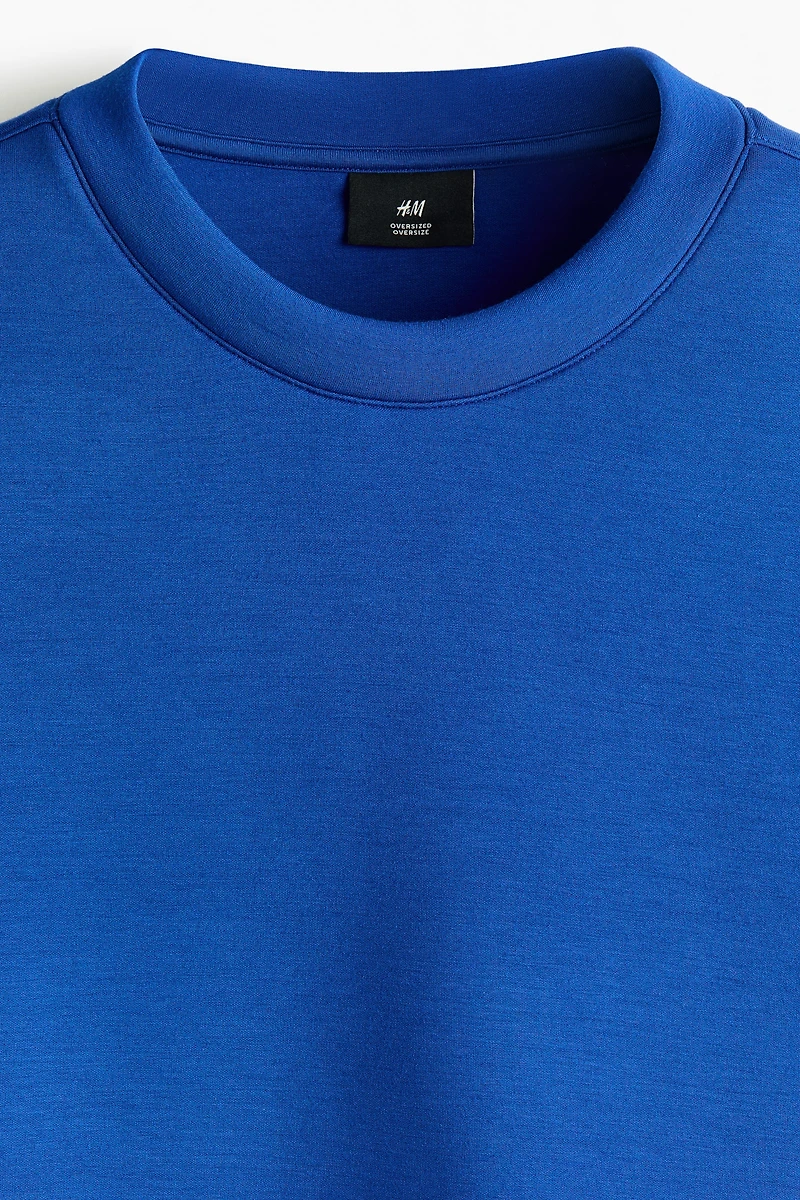 Chandail grande taille carré en scuba