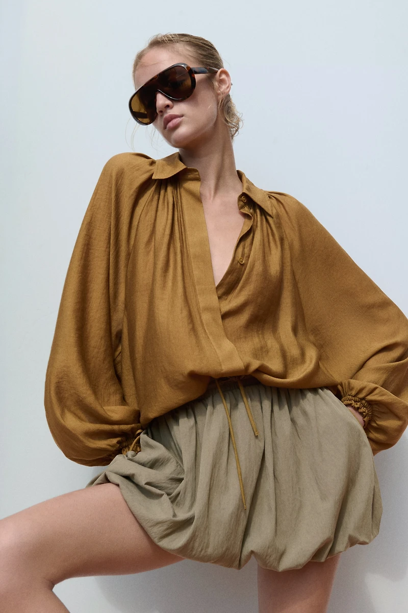 Chemise ample à cordons de serrage