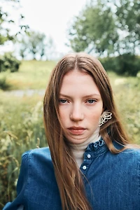 Blouse volantée en denim