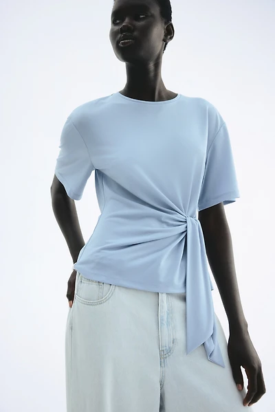 Tie-Detail Top