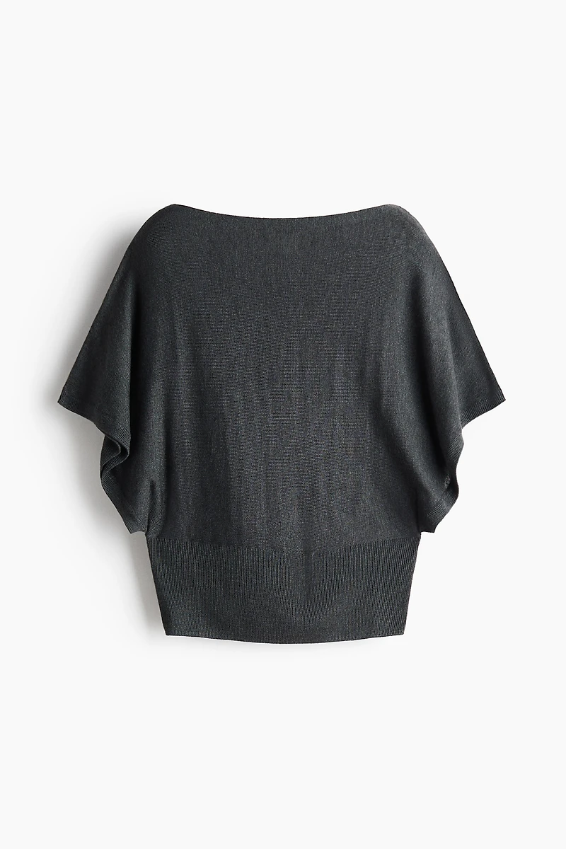 Haut à manches chauve-souris en tricot fin