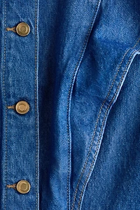 Chandail sans manches à volants en denim