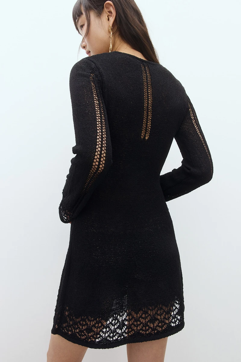 Minirobe en tricot ajouré