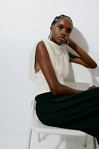 Haut sans manches à effet drapé