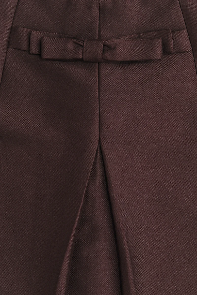 Minijupe avec boucle devant