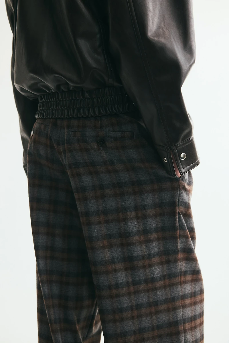 Pantalon chic très grand à jambes larges