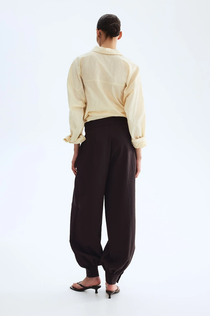 Pantalon en sergé avec jambes ballon