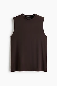 Muscle Fit Sports Tank Top with CoolMove™