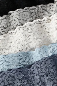 Lot de 10 culottes Thong en dentelle