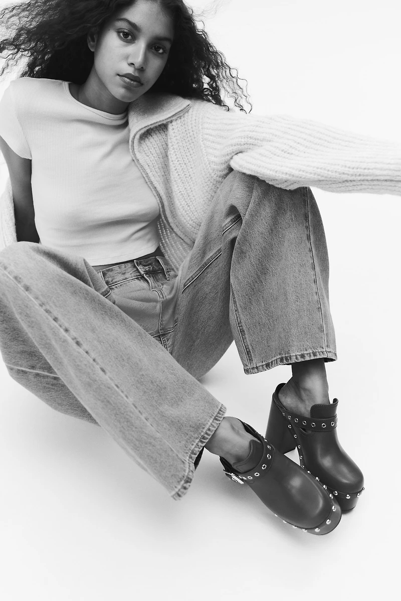 Barrel Regular Waist Jeans