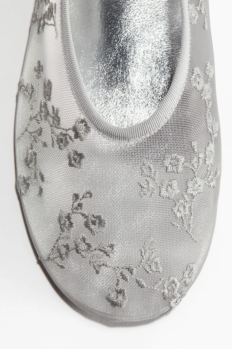 Embroidered Ballet Flats
